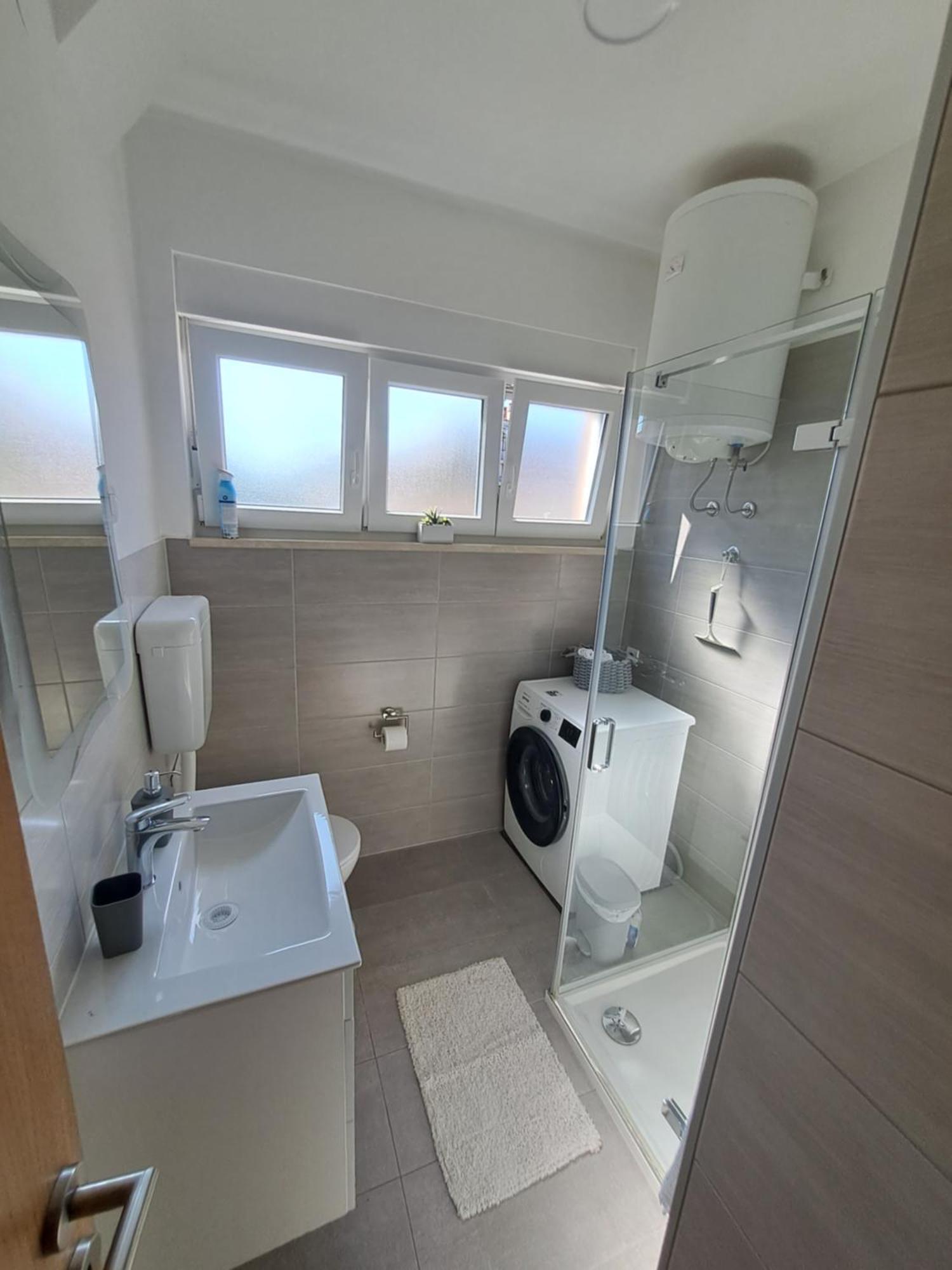 Yulia Apartman Pula Extérieur photo